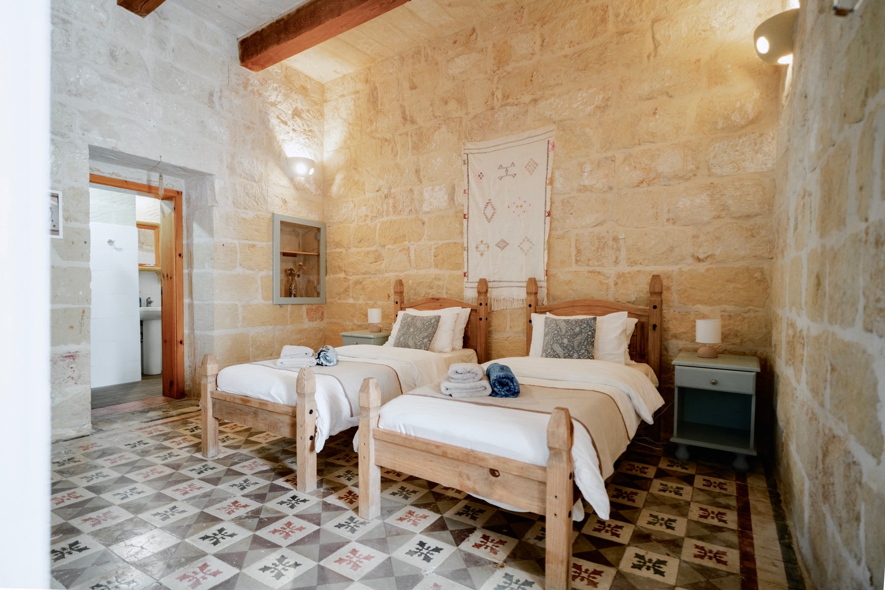 Gozo Retreat-Shared Twin Room